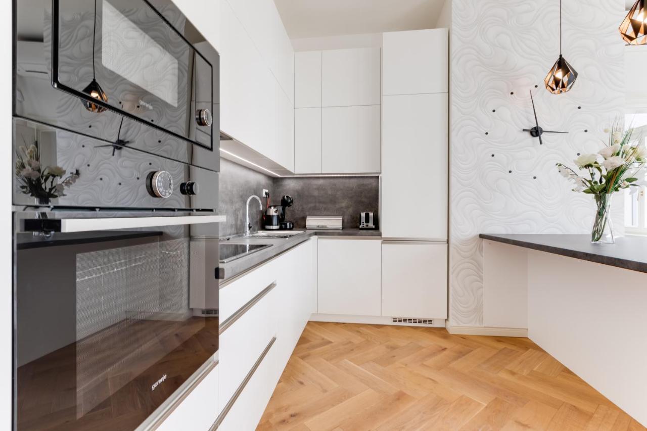 Andel Design Duplex, Ac, Garage Lägenhet Prag Exteriör bild