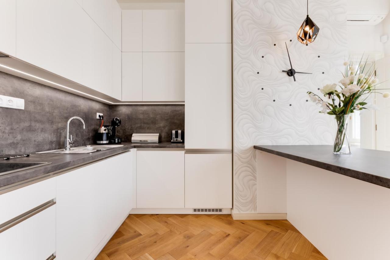 Andel Design Duplex, Ac, Garage Lägenhet Prag Exteriör bild